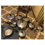 POTS AND PAN SET GOOD CONDITION FARBER WARE