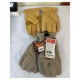 TWO NEW PAIRS OF GRIPS INSULATED THERMAL