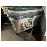 6 LAUNDRY BASKETS