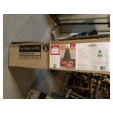 CHRISTMAS TREE W/ BOX 4