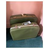 GREEN SUITCASES VINTAGE