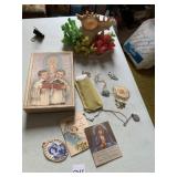 SHELL AND CORAL DECOR PIECE, BOX WITH ALTER BOYS,