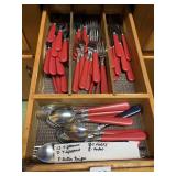 CONTENTS OF DRAWER KITCHEN KNIVES AND SERVICE FOR