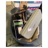 TRIPLE OUTLET NIGHT LIGHT, BOOK ENDS, SKIL TOOL