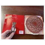 INSULATED TRIVET AND VIVANI BRACELET WATCH