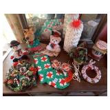 ASSORTED CHRISTMAS INCLUDING REVOLVING MUSICAL