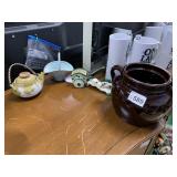 BEAN POT, TEAPOT, HANDLE BASKET
