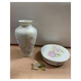 PORCELAIN VASE AND COVERED BOX