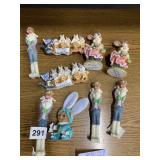 8 BUNNY FIGURES