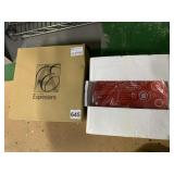 AVON EXPRESSIONS HOLIDAY CHEER PLATES NEW INBOX