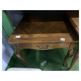 HERITAGE BY DREXEL SIDE TABLE CROSS EX DESIGN ON