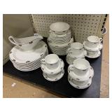 SHENANGO CHINA 8 PLATES, 8 LUNCH PLATES, 8 B &B