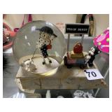 TRAIN DEPOT SNOW GLOBE