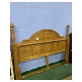 QUEEN / KING BEDROOM SET 82" W X 63" H