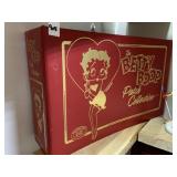 ALBUM OF BETTY BOOP PATCH COLLECTION A GIRL