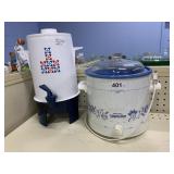 CROCK POT AND COFFEE POT