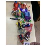 RESTAURANT PROMO TOYS MANY VINTAGE IN PACKS,