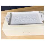 CLASSIC LENOX VANITY TRAY GIFT SET 12" L NIB