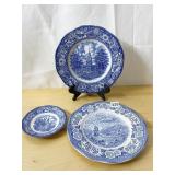BLUE AND WHITE ENGLAND PLATES