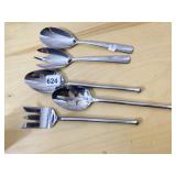 SERVING PIECES INCL. SALAD SET