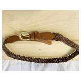 COACH SZ. 40 BROWN LEATHER BELT LITTLE USE
