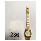 LADIES PULSAR W/ BOX JAPAN MOVEMENT 840651 W/ BOX