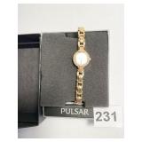 PULSAR LADIES WRISTWATCH IN CASE 0687 JAPAN