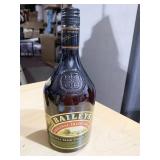 BAILEYS IRISH CREAM LIQUEUR