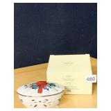 WINTER GREETINGS PIERCED COVERED BOX NIB $43.00