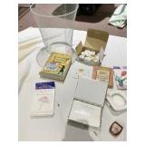 WASTE CAN, BOOKS, WTC