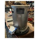 PROPANE RADIANT HEATER WITH PAPERS AND REGULATOR