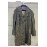 LONG WOMENï¿½S COAT MADE IN AUSTRIA 100% HIMALAYAN