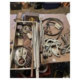 ASSORTED CLIMBING CARABINERS AND OTHERS WITH