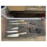 RIVETED KNIVES 5 TOTAL
