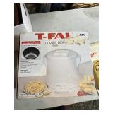 T-FAL FRYER IN BOX
