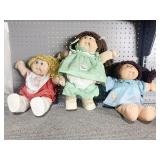 3 CABBAGE PATCH DOLLS