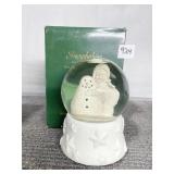 SNOW BABIES SNOW GLOBE