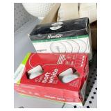 HURRICANE GLOBE, ASSORTED LIGHT BULBS