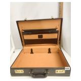 BROWN BRIEFCASE GOOD CONDITION