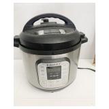 INSTANT POT PRESSURE COOKER
