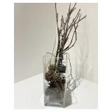 VASE W/ LIGHTS AND VINES