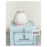 1987 LLADRO ORNAMENT IN BOX