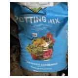 POTTING MIX PLUS FERTILIZER FOR CONTAINER