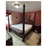 84X89X90 BASSETT FURNITURE 4 POSTER KING SIZE BED