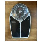 HEALTH O METER 350 LB. CAPACITY SCALE