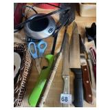MUG WARMER, TASTEFULLY SIMPLE BASKET, KNIFES,