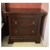 34X19X32 BASSETT FURNITURE NIGHTSTAND, TRAY