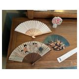 VINTAGE FOLDING FANS