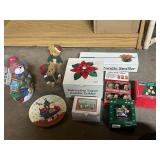 CANDLE HOLDERS AND HOLIDAY Dï¿½COR
