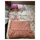 QUILTED ROUND TABLE TOPPER, DECORATIVE PILLOWS,